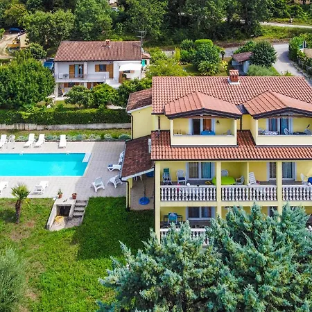 Lovely In With Wifi Lägenhet *