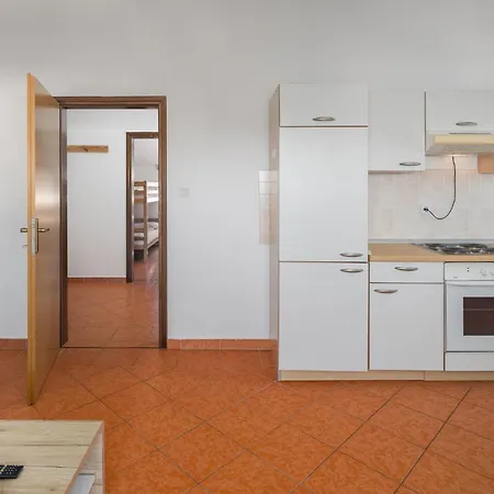 Apartman Lovely In With Wifi Poreč