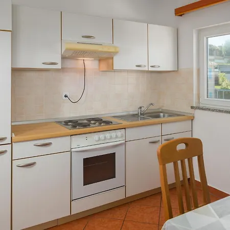 Stunning In With Kitchen Porec