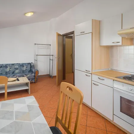 Stunning In With Kitchen Apartment