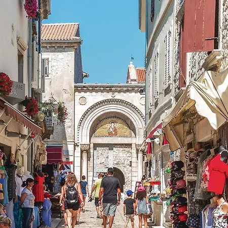 公寓 Lovely In With Wifi